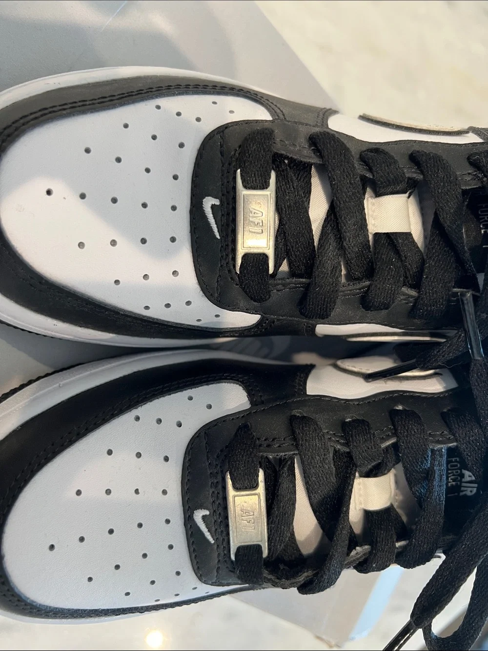 Nike Air Force 1 Black & White